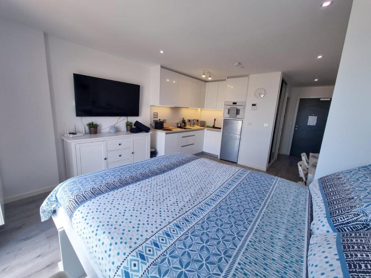Top Floor Studio - The Hub Gibraltar - Self Catering Экстерьер фото